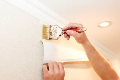 Pose de papier peint à Fals — revêtements muraux et toiles de verre